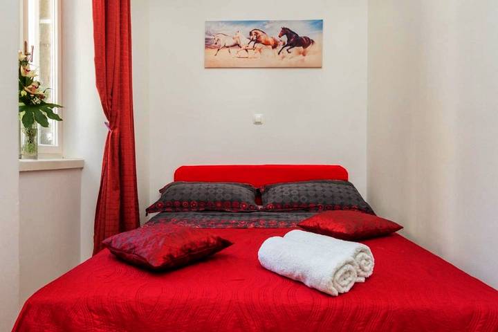 Maison d’hôte pour 2 personnes, avec vue et jardin, animaux acceptés à Split