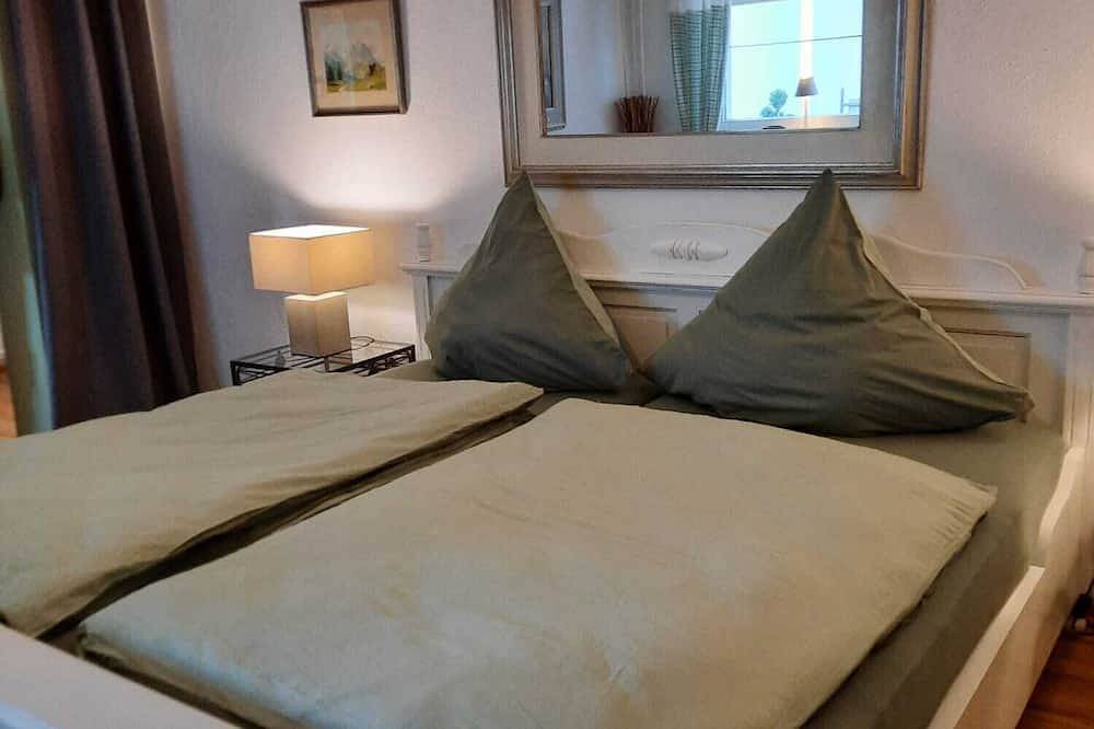 Geheel appartement, Vacation apartment Wiesensee in the historic farmhouse. Vacation with a dog! in Pottum , Region Westerburg