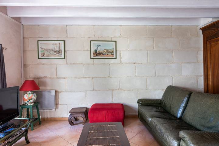 Holiday Home 'Le Petit Montparnasse - Montrichard' with Shared Garden and Wi-Fi in Faverolles-sur-Cher, Blois region