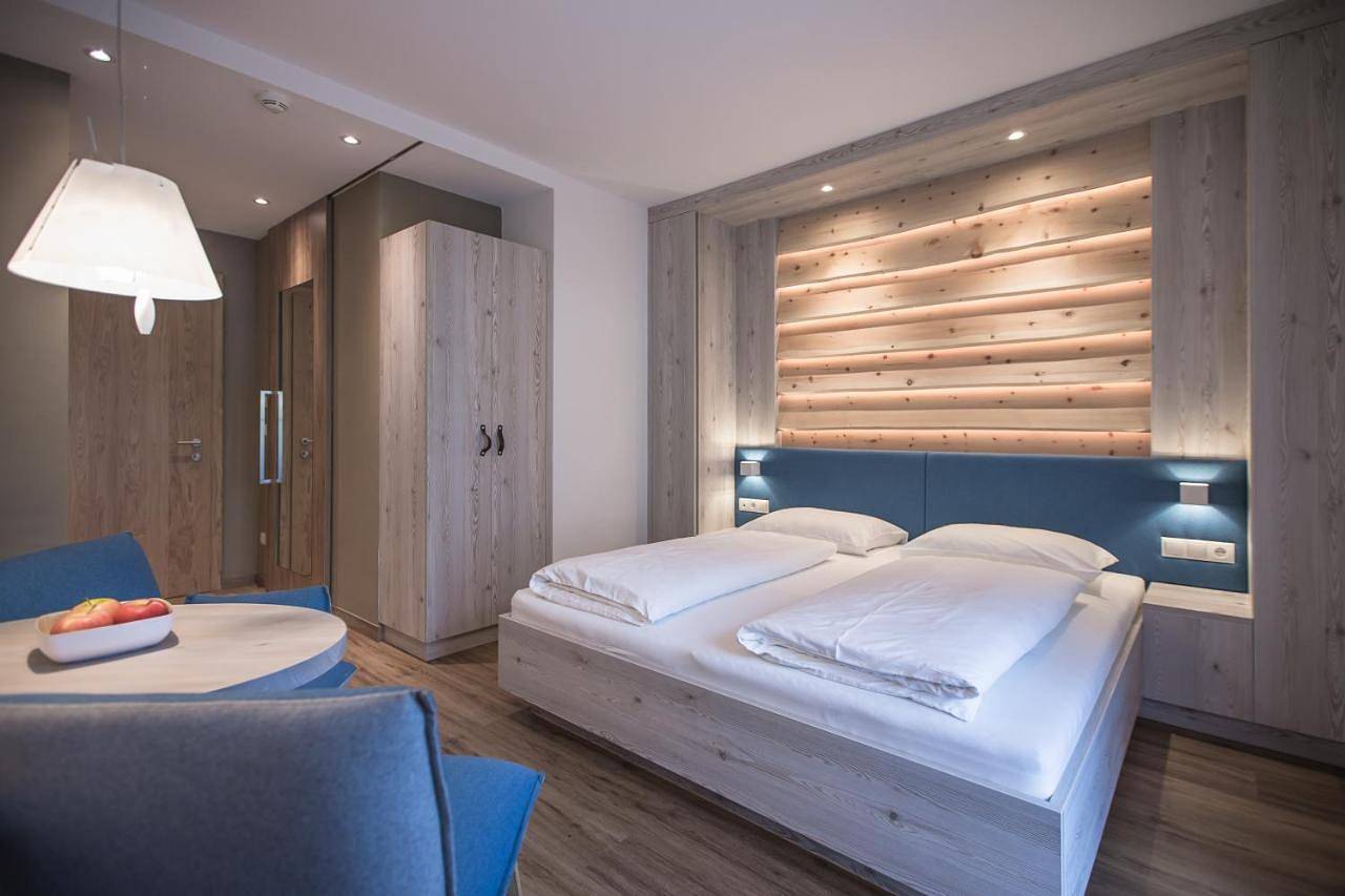 Hotel Garni Andrianerhof in Andrian, Nonsberggruppe