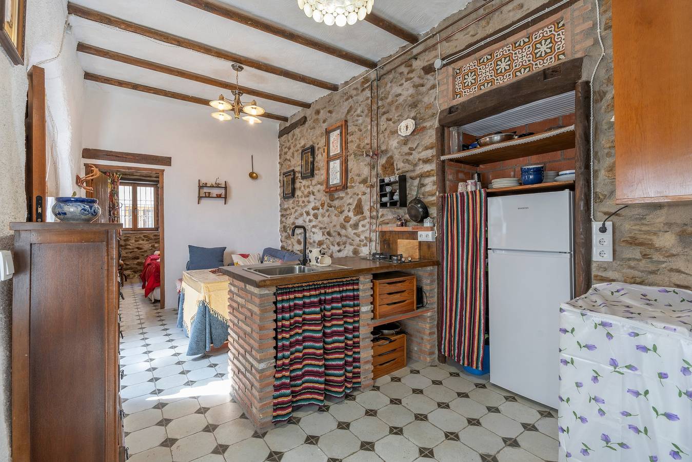 Entire apartment, Apartment 'Los Churros Para 4' with Wi-Fi in Rubite, Costa Tropical