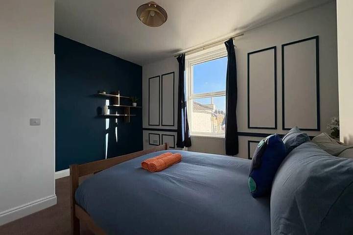 Ganze Wohnung, Apartment-Eigenes Badezimmer in Botany Bay, Kent