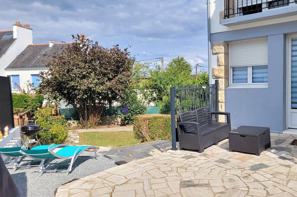 Apartamento entero, T2 29m² (ground floor), close to shops and 10 Km from the sea in Lanester, Côte des Mégalithes