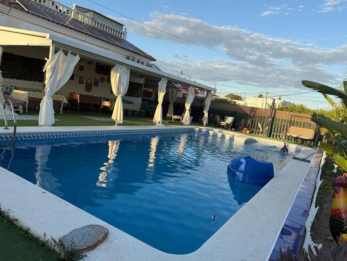 Casa de vacaciones para 13 personas, con jardín además de vistas y piscina, Se admiten mascotas en Huerta de Murcia - 2