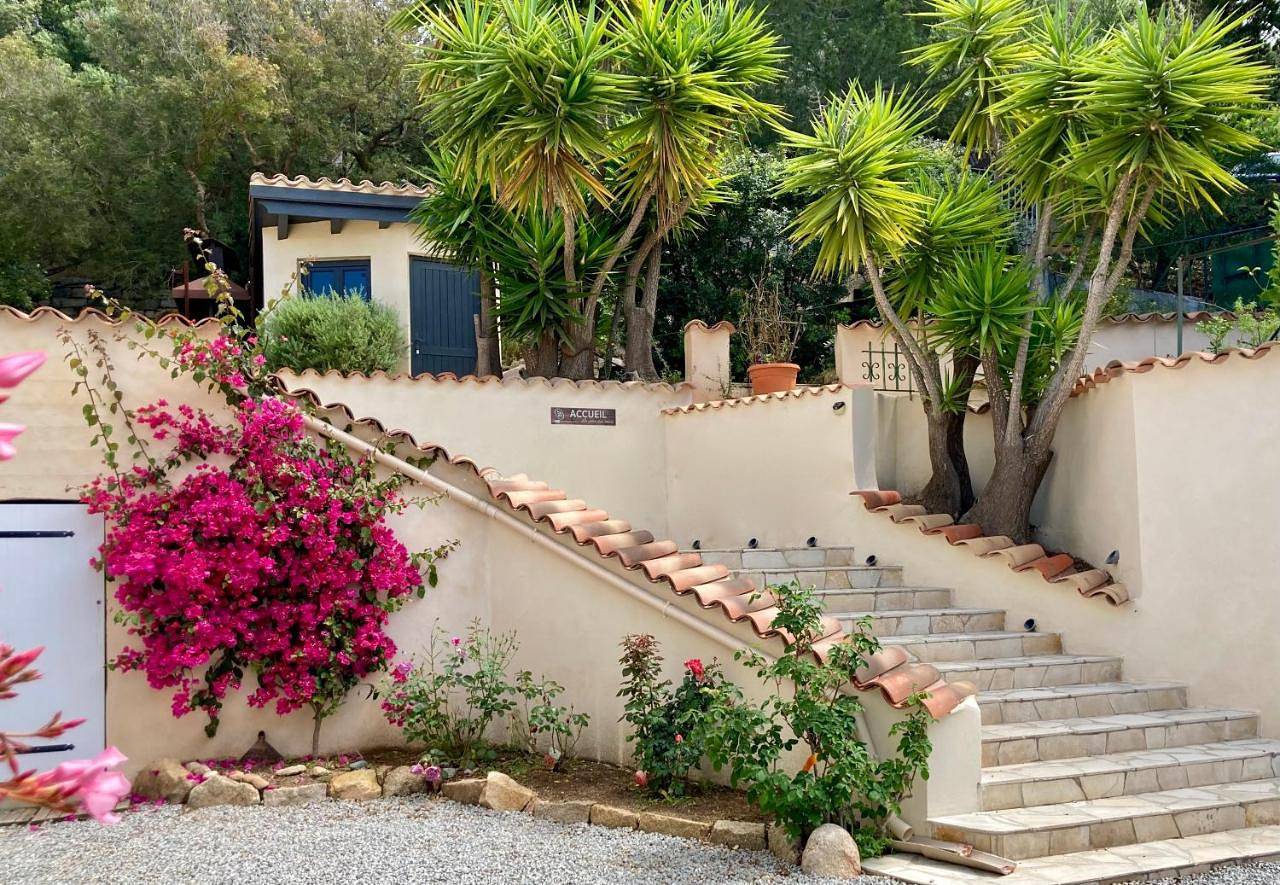 Appartement entier, Apartment with Sea View in Abbartello, Olmeto