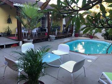 Gîte pour 6 personnes, avec piscine et jardin à Koungou