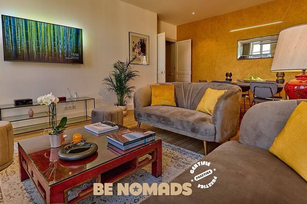 Appartement entier, 4-star luxurious apartment with private parking in Nevers in Nevers, Nièvre