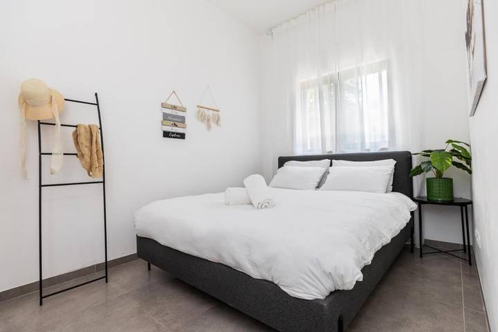 Gîte pour 4 personnes, avec piscine et jardin dans Kibbutz Snir