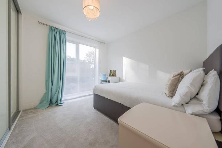 3 bedroom house in Bricketwood, St Albans in Hertfordshire