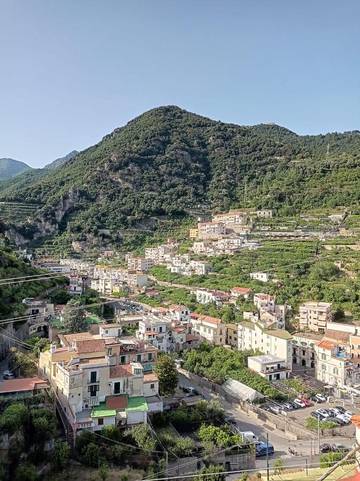 Gîte pour 3 personnes, avec vue à Minori
