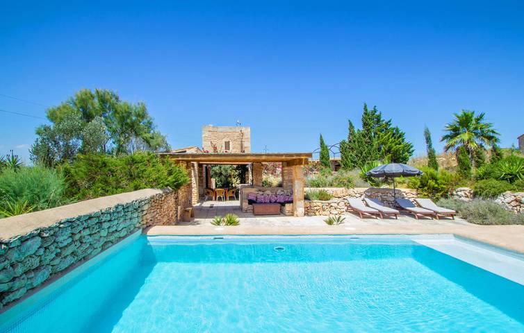 Villa für 9 Personen, mit Terrasse in Es Trenc