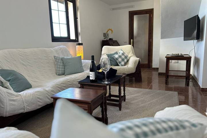 Cottage overlooking the Teide and the Atlantic Ocean in San Juan de la Rambla, Teneriffa Nord