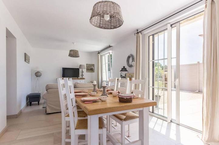 Location de vacances pour 6 personnes, avec terrasse, animaux acceptés dans Banneville-la-Campagne