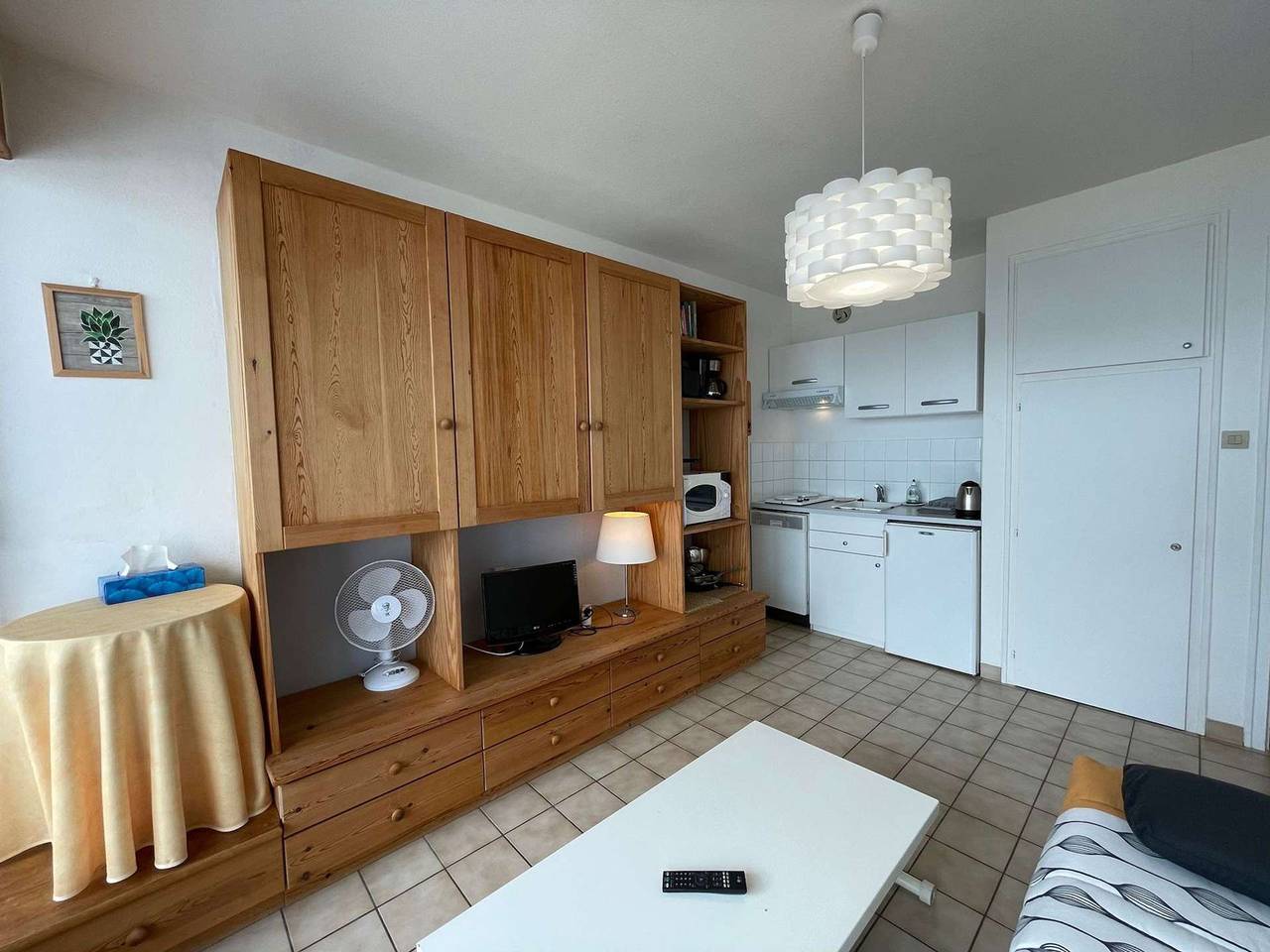 Entire apartment, Studio in Saint-Jean-de-Monts with parking, balcony and sea view in Saint-Jean-de-Monts, Vendée