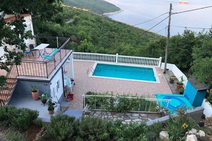 Ferienhaus für 10 Personen, mit Balkon und Garten
