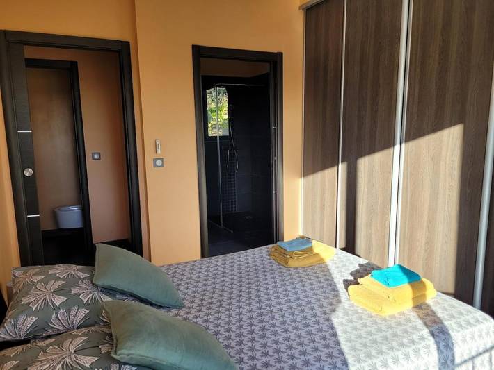 Location de vacances pour 12 personnes, avec piscine ainsi que vue et jardin à Castellare-di-Casinca - 3