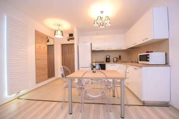 Vacation Rental for 5 Guests in Bucharest, Romania, Picture 2