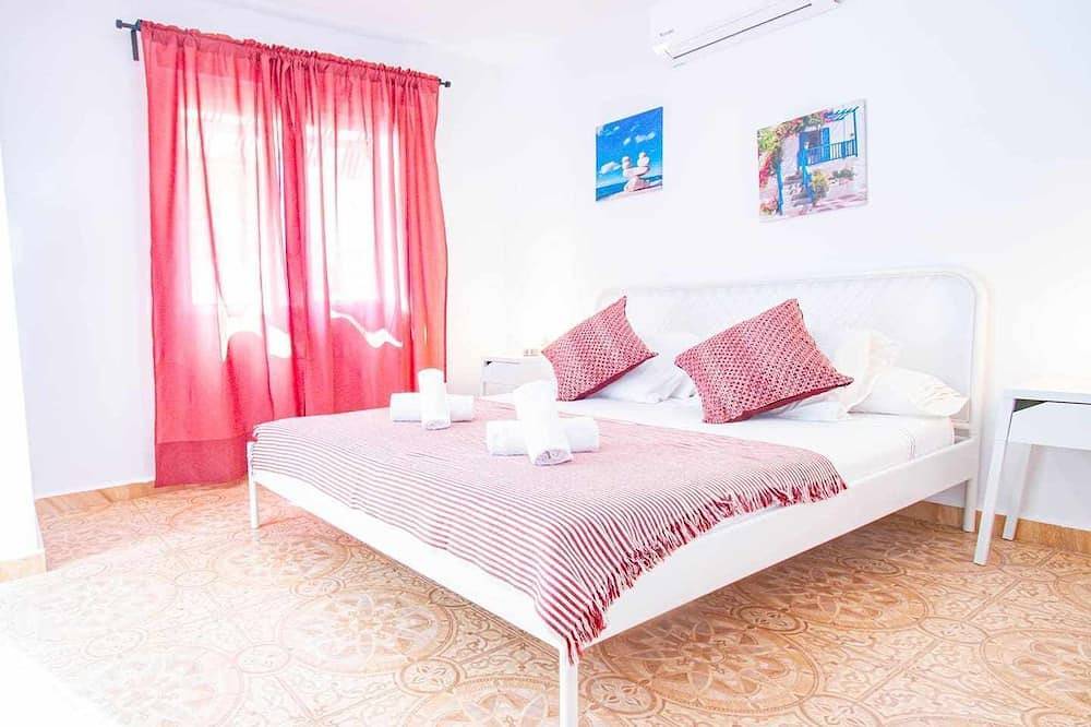 Ganze Wohnung, Suncastle Apartment 3 in El Barrio, Alicante