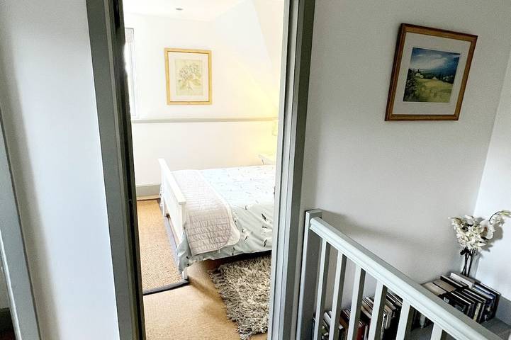 Streamside cottage in 2 acres & garden, walk to beach, pub, cafe & coast path 😎 in Kynance Cove, Cadgwith
