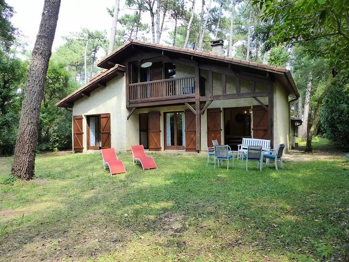 Villa für 8 Personen, mit Garten