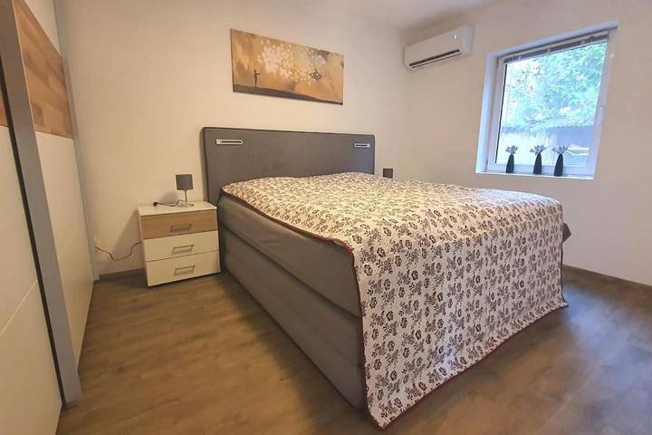 Ferienhaus für 2 Personen, mit Terrasse und Garten in Schönwalde-Glien - 2