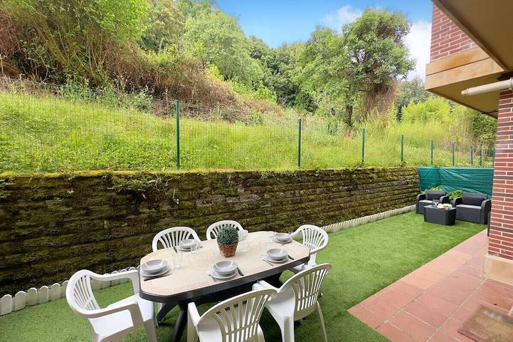 Holiday apartment for 6 people, with garden and balcony - 1