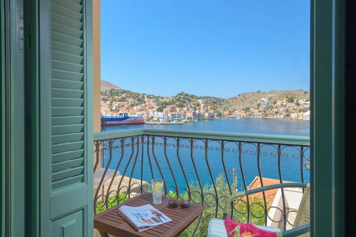 Villa für 4 Personen, mit Ausblick und Terrasse - 1