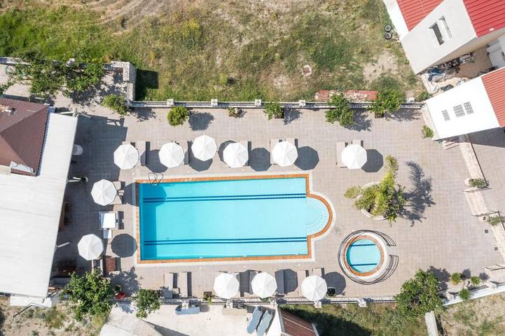 Chambre d’hôte pour 2 personnes, avec piscine et jardin ainsi que vue et balcon dans Rhodes - 3