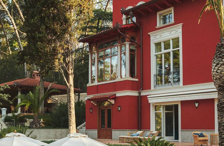 Villa pour 14 personnes, avec Vue sur l’océan et Terrasse ainsi que Jardin et Piscine à Mali Losinj