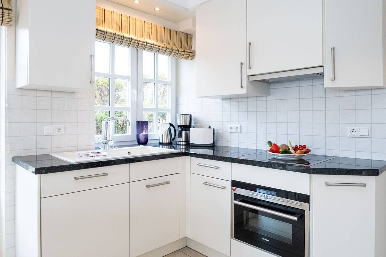 Ganze Wohnung, Moderne Ferienwohnung mit Garten, 2 Terrassen und Whirlbadewanne in Wenningstedt, Sylt