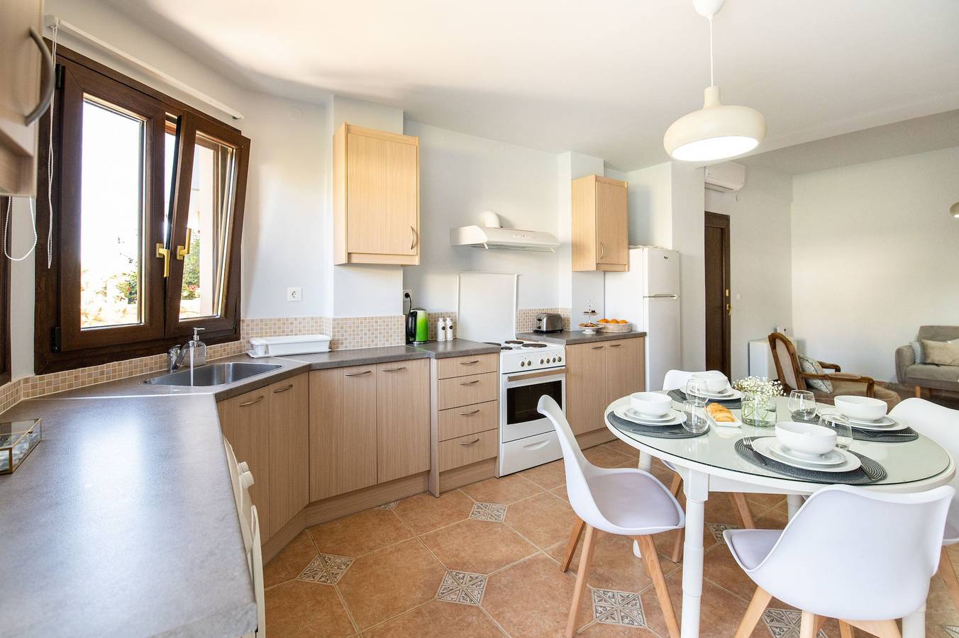 Ganze Wohnung, Ferienwohnung für 4 Personen mit Garten in Tavronitis, Chania und Umgebung