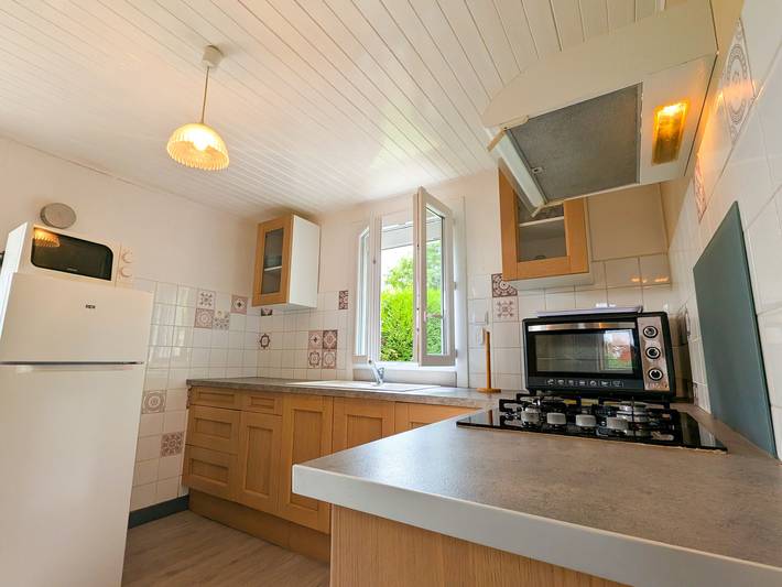 Maison de vacances en Berry avec grand terrain, plage à 2 min, animaux acceptés et terrasses privées in Baraize, La Châtre und Umgebung