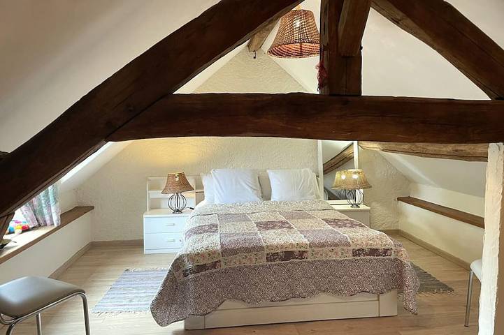 Gîte pour 2 personnes, avec jardin à Lurcy-Lévis - 2