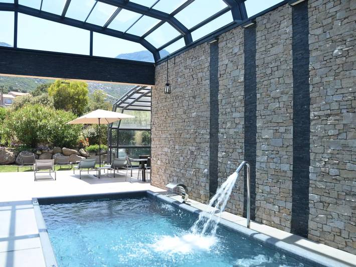 Villa pour 10 personnes, avec piscine ainsi que jardin et sauna à Calvi - 3