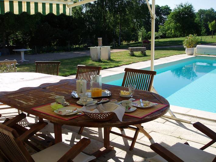 Chambre d’hôte pour 3 personnes, avec jardin et piscine dans le Loir-et-Cher - 3
