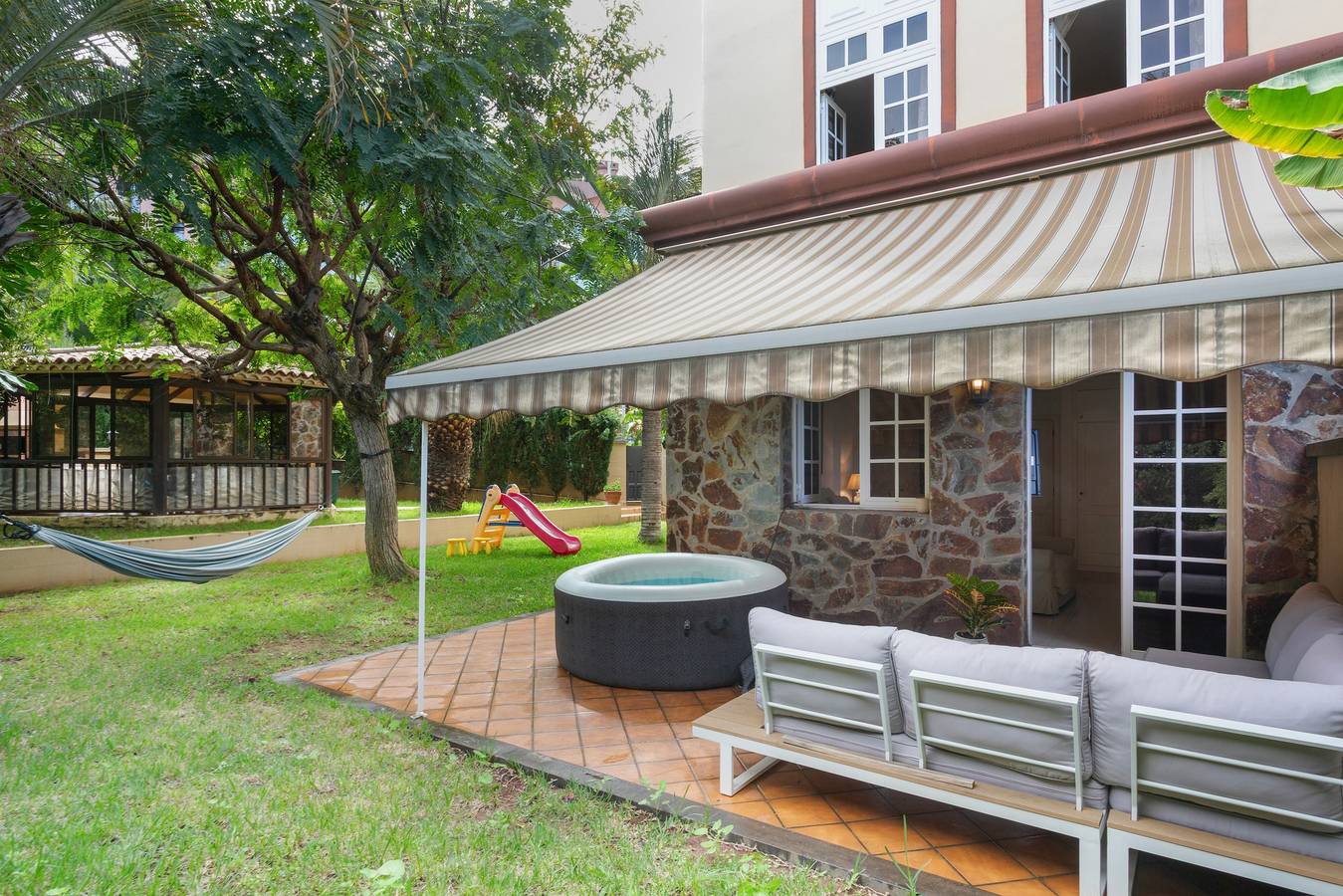 Wunderschönes Haus mit privatem Garten in Playa Jardin, Puerto de la Cruz