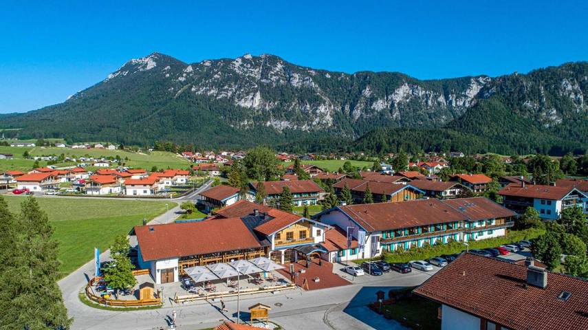 Hôtel pour 2 personnes, avec piscine et jardin ainsi que sauna et vue, animaux acceptés