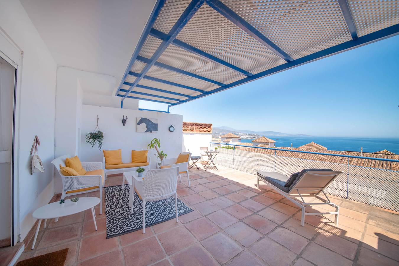 Maison de vacances 'El Faro 18' avec vue sur la mer, Wi-Fi et climatisation in La Herradura, Almuñecar