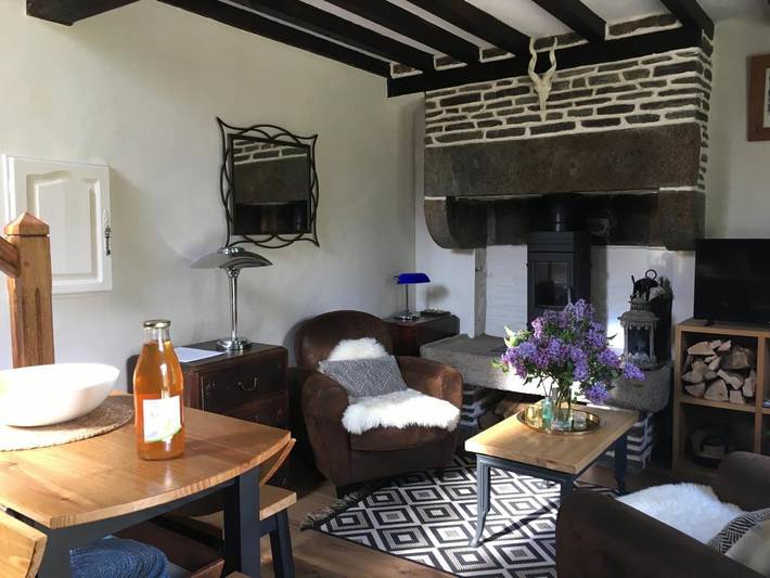 Location de vacances pour 3 personnes, avec Terrasse ainsi que Jardin et Vue à Beauficel - 3