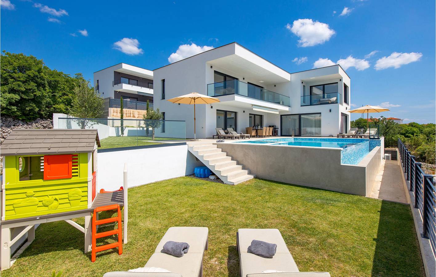 Casa vacanza a Kvarn a partire da 580€ a notte