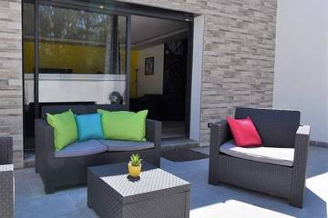 Gîte pour 4 personnes, avec terrasse et jacuzzi à Les Angles (Gard)