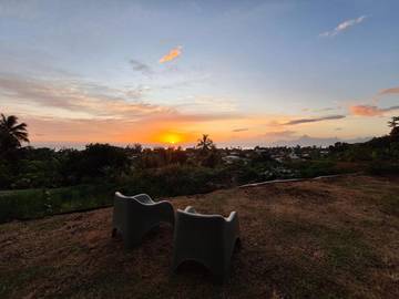 Gîte pour 3 personnes, avec jardin ainsi que terrasse et vue dans Paea