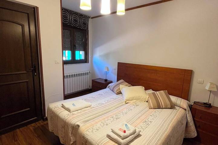 Gîte Casa Lara mit Schwimmbad Lagunas in Valderrueda, Cordillera Cantábrica