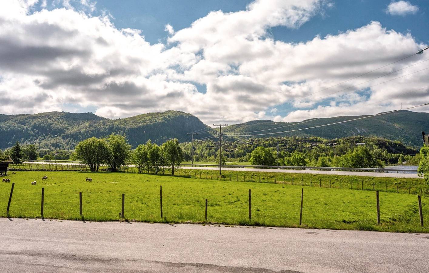 Hel ferieleilighet, Ferieleilighet for 6 personer med terrasse in Sinnes, Sirdal 