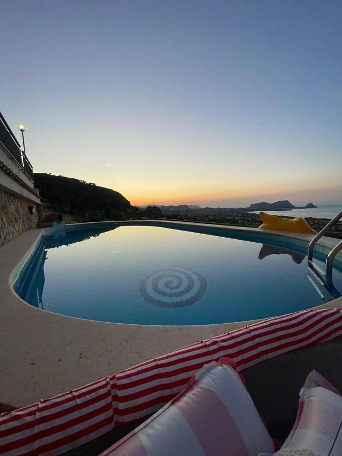 Three-Bedroom House in Altavilla Milicia, Provincia di Palermo