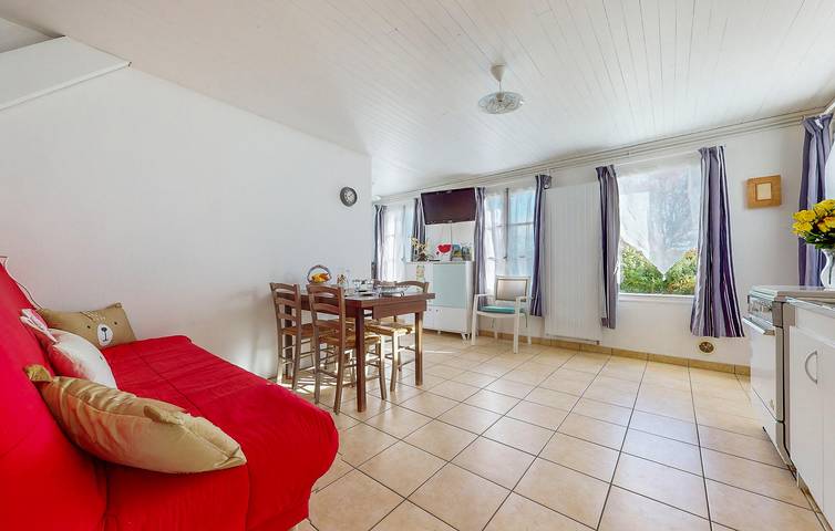 Appartement confortable avec jardin, TV et parking | Montmorillon 1km in Montmorillon, Vienne (France)