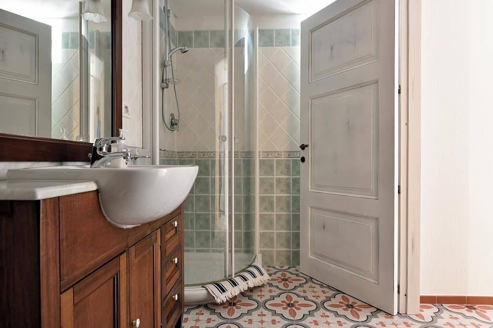 Appartamento intero, Sea and Mountain view close to Cala Goloritze in Baunei, Provincia di Ogliastra