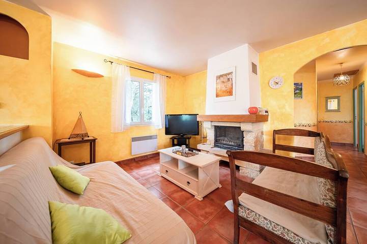 Ferienhaus für 10 Personen, mit Terrasse und Garten in Bédoin - 2