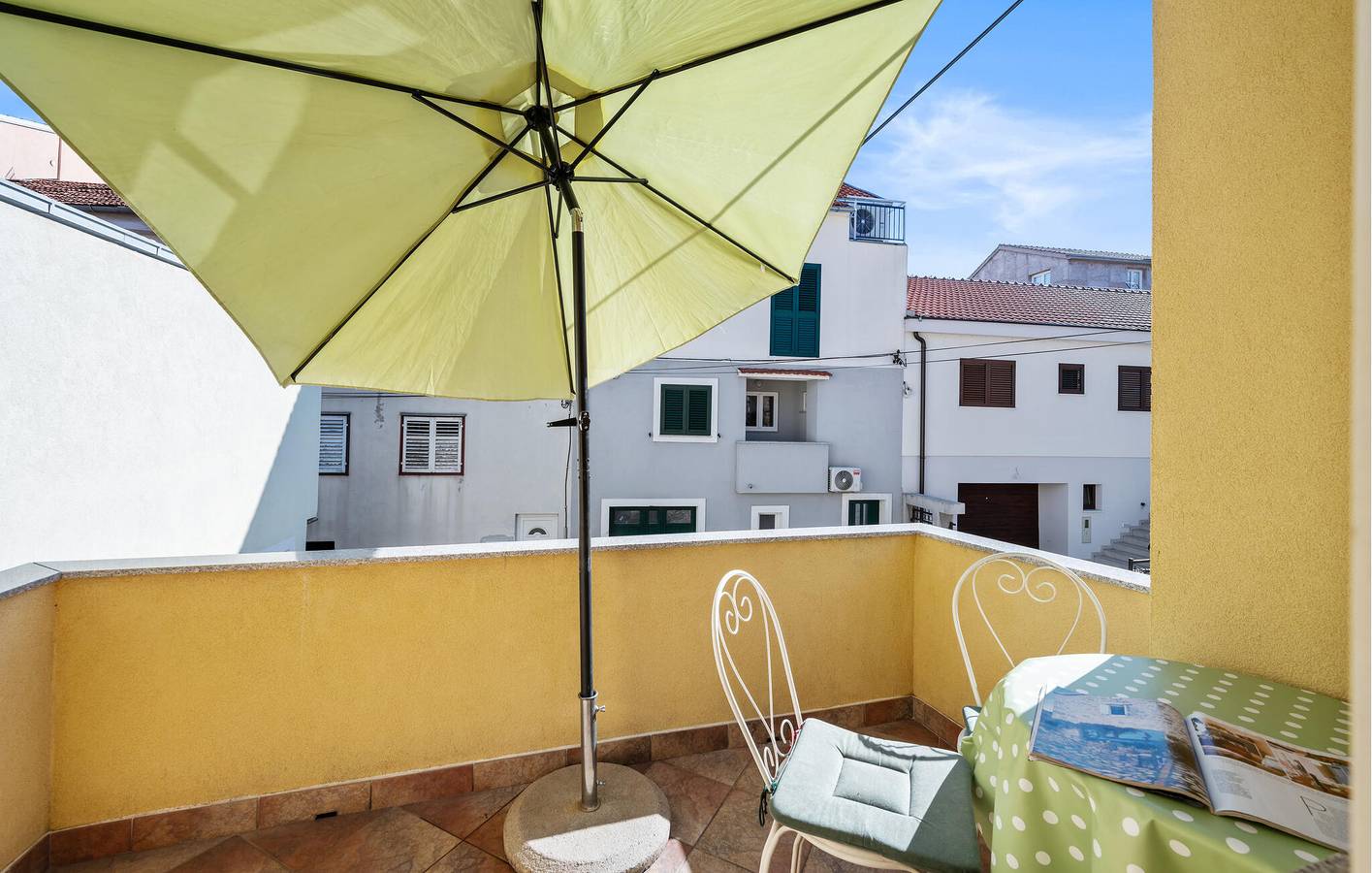 Ganze Ferienwohnung, Ferienwohnung für 3 Personen mit Garten in Raslina, Šibenik-Knin