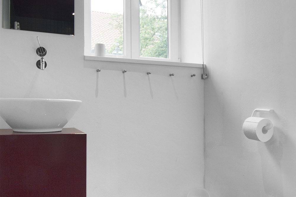 Romantischer Hausteil in denkmalg. Vierkanthof (Freilage) mit Garten-Terrasse in Heinsberg, Rheinland